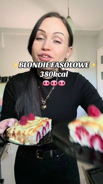 Karolina Godlewska for NutriBullet (TikTok)